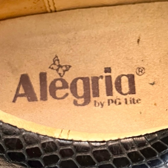 Alegria Black Textured Leather Loafers Silver Buckle Velcro Close 6.5 US 37 EUR - Picture 6 of 17